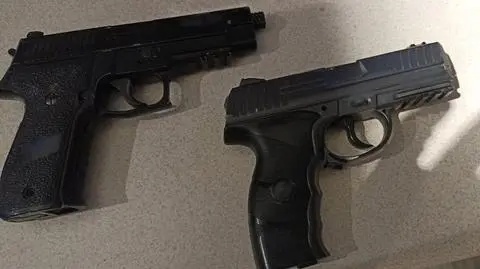 Duża akcja CBŚP. Zatrzymali 14 osób, znaleźli kokainę, heroinę, broń i kastet