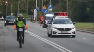 Najszybsi biegną w okolicach mostu Śląsko-Dąbrowskiego