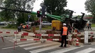 Wypadek dźwigu na Powązkowskiej / fot. Lech Marcinczak. tvnwarszawa.pl