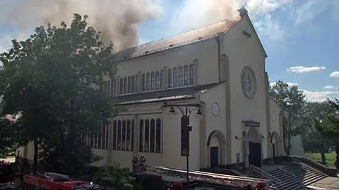 Parafianie zbierają pieniądze na remont spalonego kościoła