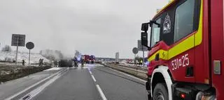 Pożar wojskowego autobusu na trasie S7