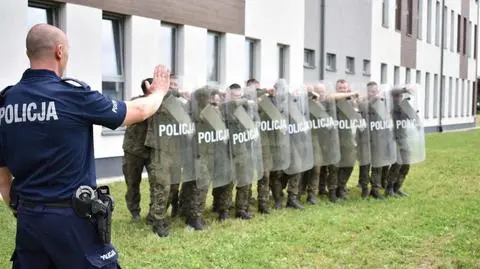 Policjanci szkolą żołnierzy, którzy będą służyć na granicy