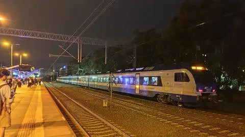 Kobieta śmiertelnie potrącona przez pociąg. Ewakuowano około 300 osób