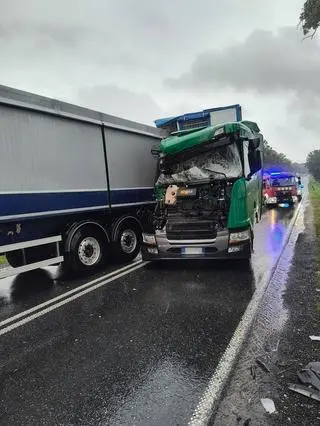Zderzenie trzech ciężarówek 