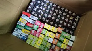 Kontrabanda znaleziona w kontenerach