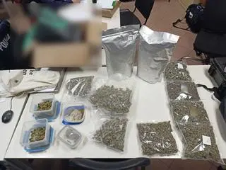 Torby z narkotykami przechowywał na balkonie 