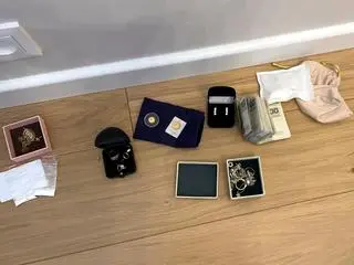 Policja zatrzymała podejrzanych o oszustwa