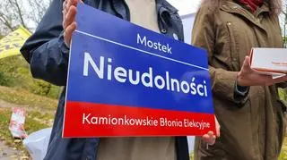 Rocznica zamknięcia mostku nad Kanałem Wystawowym