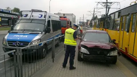 Dostał ataku padaczki i wjechał na przystanek