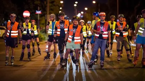 Uczestnicy Nightskating Warszawa