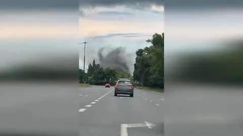 Ciemny dym nad Warszawą. Pożar na strzelnicy 