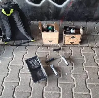 Zatrzymani za graffiti w przejściu podziemnym
