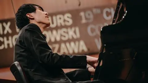 Eric Lu podczas koncertu finałowego XIX Konkursu Chopinowskiego
