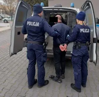 Policjanci zatrzymali czterech obcokrajowców