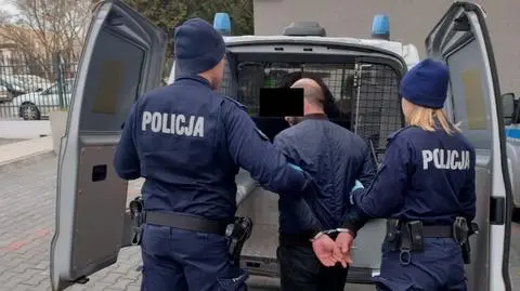 Awantura w hostelu. Pobici mieszkańcy, zniszczone stoły, krzesła i drzwi