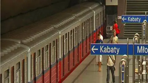 Dodatkowe kursy metra w weekend kosztowałyby 1,8 mln zł