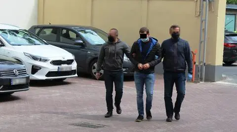 Syn znanego adwokata znów zatrzymany. Znów za podpalenia samochodów