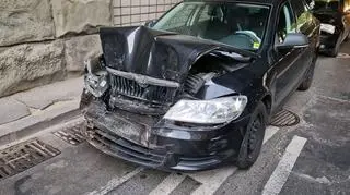 Trzy samochody zderzyły się na Trasie Łazienkowskiej