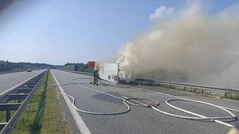 Kamper stanął w płomieniach