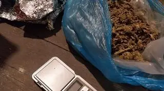 Stołeczni policjanci uderzyli w dilerów narkotyków