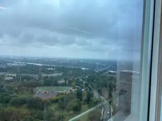 Widok z 38. piętra wieżowca Intraco