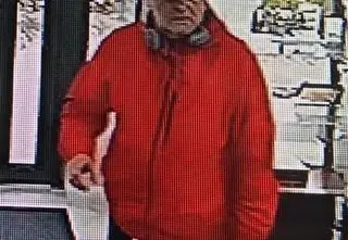 Szukają mężczyzn ze zdjęć, chodzi o groźby