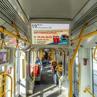 Na tory wyjechała nowa linia 19