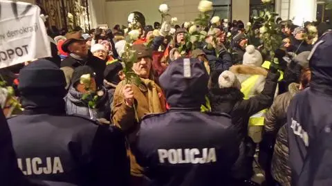 Kontrmanifestacja smoleńska. Wojewoda znów przegrywa w sądzie