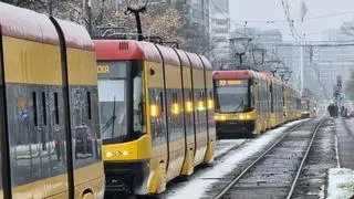 Zderzenie tramwaju z samochodem dostawczym