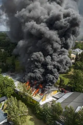 Pożar zakładu w Sulejówku