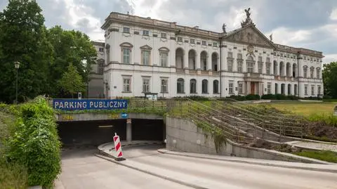 Remontują podziemny parking. Przez lata szkodziła mu woda