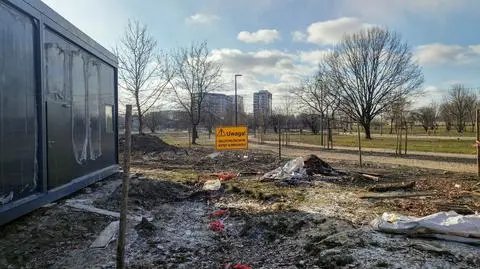 Park Zachodni ugrzązł w błocie
