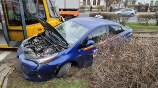 Zderzenie auta z tramwajem