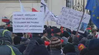 Protest KOD przed Pałacem Prezydenckim