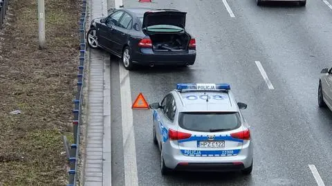 Zderzenie trzech aut na trasie S8. Są utrudnienia