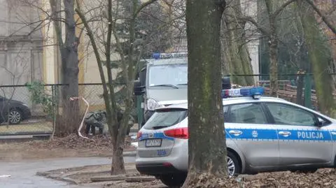 Znaleźli niewybuch w liściach.  Ktoś go podrzucił?