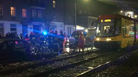 100 km/h na Grochowskiej, silnik kilkadziesiąt metrów dalej, zginęła 19-latka. Wyrok: półtora roku więzienia