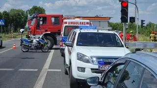 Zderzenie motocyklisty i samochodu osobowego