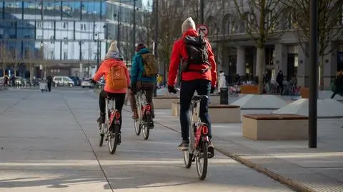 Trzy tysiące rowerów w 300 stacjach. Veturilo wraca po zimowej przerwie 