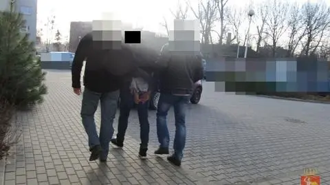 Miał w bagażniku maczetę i noże. Wpadł przy centrum handlowym