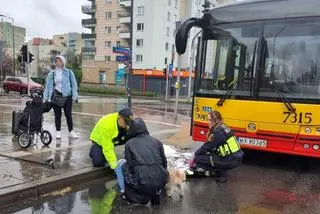 Strażnicy miejscy udzielili pomocy seniorce