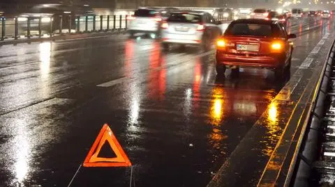 Wieczorna kolizja na Łazienkowskim