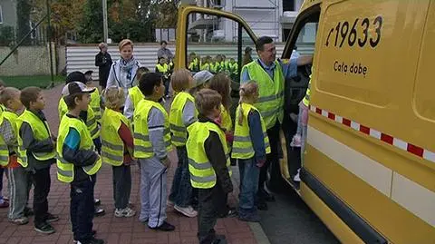 Wysłała maila do ZDM, a ten sprezentował dzieciom kamizelki