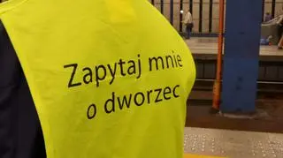 Pasażerowie mogą liczyć na pomoc informatorów