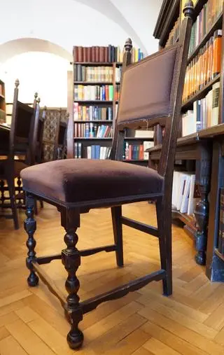 Wyposażenie meblarskie Instytutu Historii PAN w rejestrze zabytków