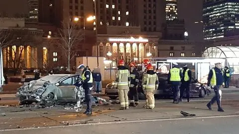 Z ogromną prędkością jechała torowiskiem. 10 osób rannych, ona tłumaczy, że zasłabła