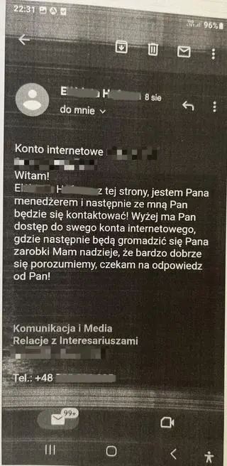 Wiadomości, które 51-latek wymieniał z oszustami