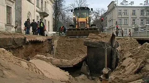 Koszykowa się zapadła MPWiK szuka winnych