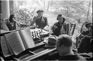 Sylwester "Kris" Braun, Koncert Andrzeja Markowskiego w ogródku kawiarni U Aktorek, poł. sierpnia 1944