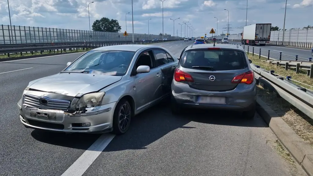 Zderzenie kilku aut na S2